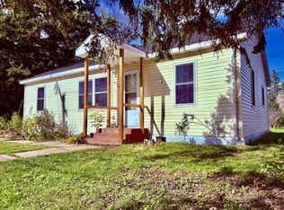 412 2nd St NW, Baudette, MN 56623