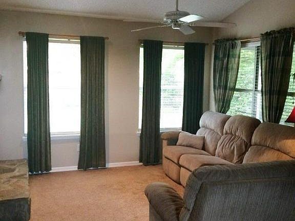 3rd image of 300 Lake Bluff Ct