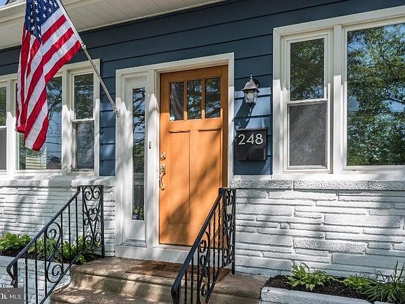 4th image of 248 Strawbridge Ave