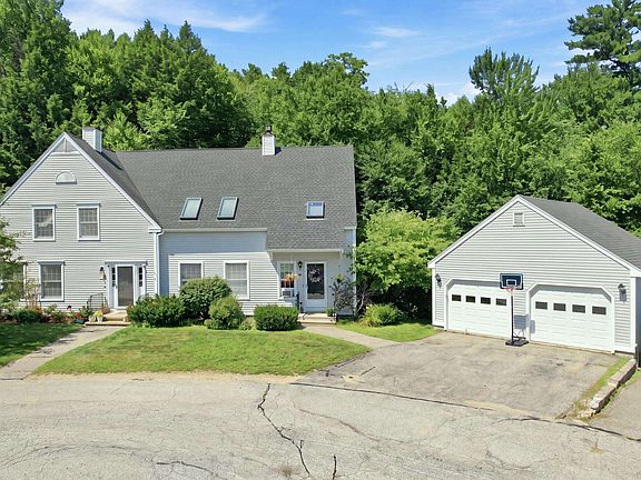 2nd image of 60 Apple Tree Drive #B