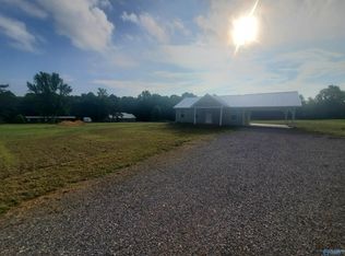 816 Bellview Rd, Henagar, AL 35978