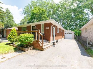 3273 Addison Ave, Niagara Falls, ON L2J3K6