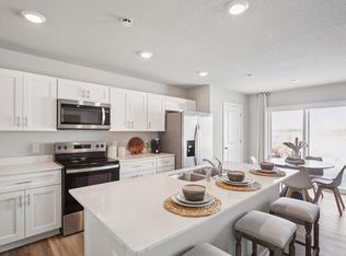 8907 N 167th St, Bennington, NE 68007