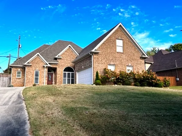 710 Valley St, Hoover, AL 35226