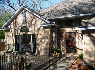 8673 Karen Ln, Terrell, TX 75160