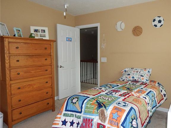 5th image of 10446 Bentley Dr