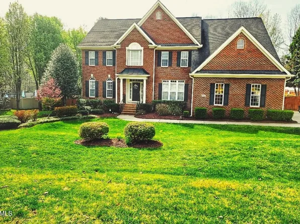 2616 Dun Loring Dr, Wake Forest, NC 27587