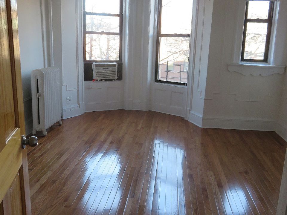 1st image of 398 8th St APT 3L