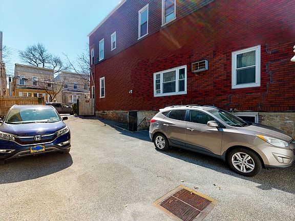 5th image of 265 E 235th St