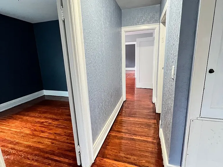 313 Lasalle Ave #2 — Photo 5