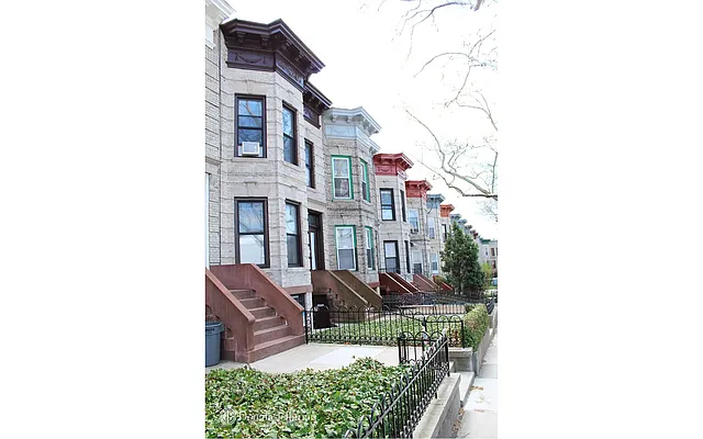 Rented by Douglas Elliman | media 16