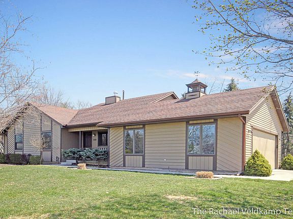 2nd image of 1974 Wilmont Dr SE