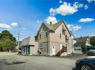 1340 Cranston St, Cranston, RI 02920