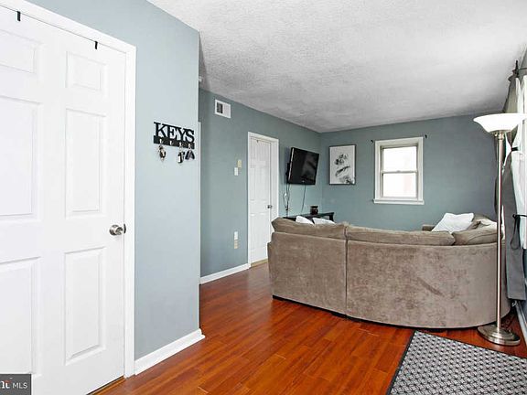 3rd image of 100 Harvard Ave