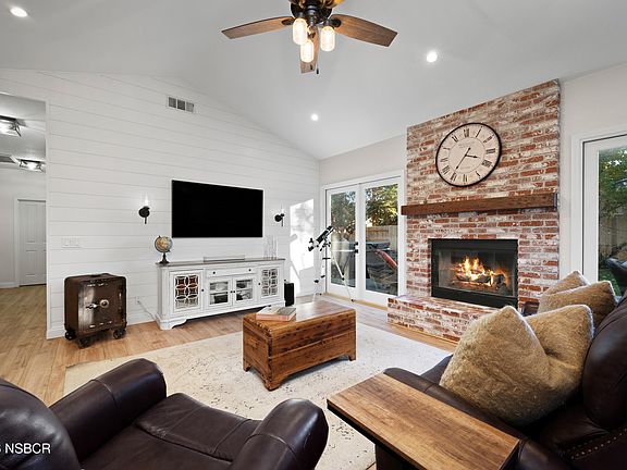 5th image of 3384 Manzana St