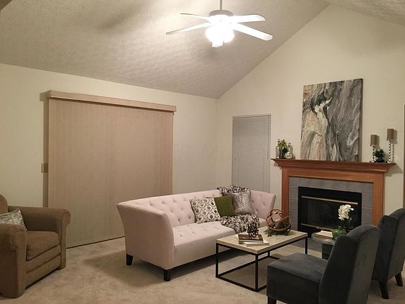 3rd image of 548 Brickstone Dr