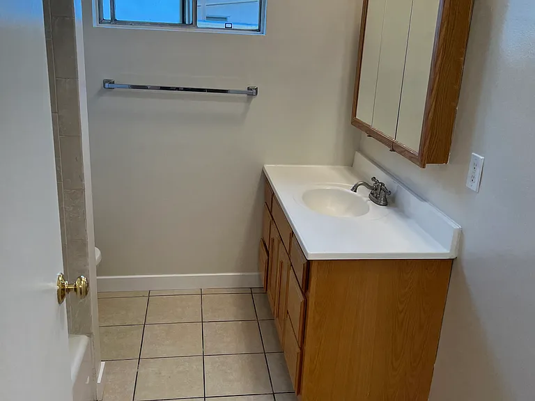 3719 Clarington Ave #18 — Photo 13