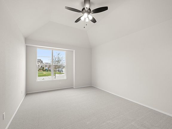 4th image of 2821 Holstein Dr
