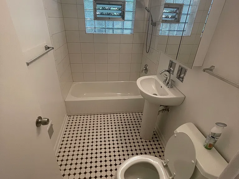 9521 Kildare Ave — Photo 10