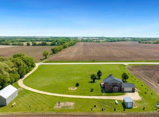 5108 N Winnebago Rd, Winnebago, IL 61088