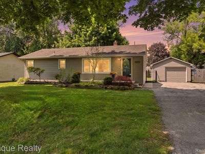 2624 Harrison Ave, Rochester Hills, MI, 48307