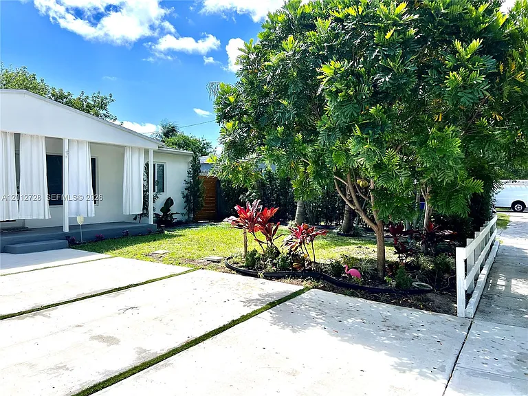 5300 NW 1st Ave — Photo 3