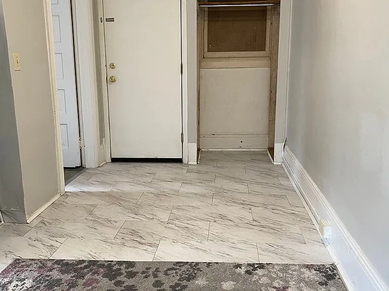 308 E Seneca St — Photo 22