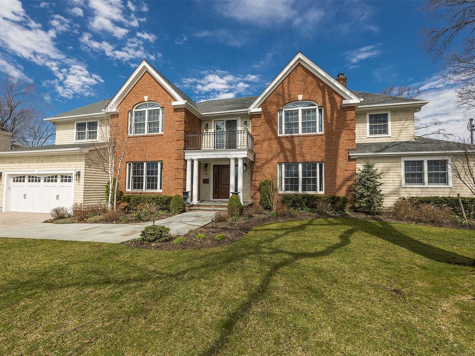 95 Cabot Road, Massapequa, NY 11758 Zillow