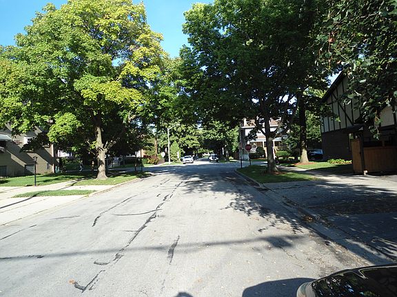 3rd image of 403 N Marion St APT 2D