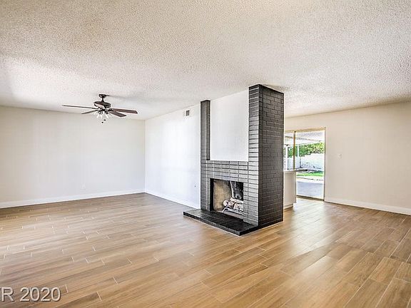 5th image of 2549 Carruth Ct