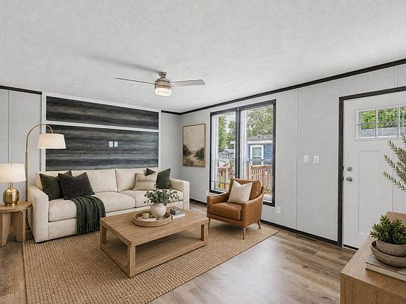 4th image of 320 McLean St