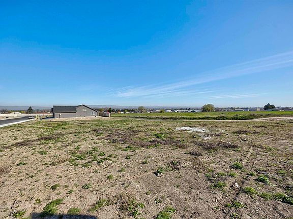 2nd image of Blantons Loop