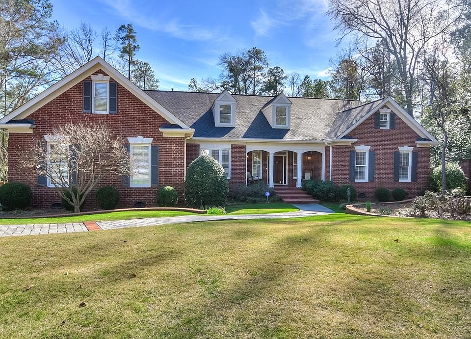 1st image of 3006 Cedar Hill Ln