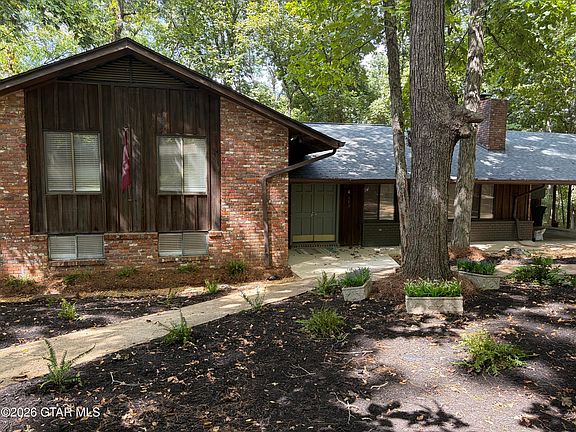 2nd image of 113 Forest Hill Dr