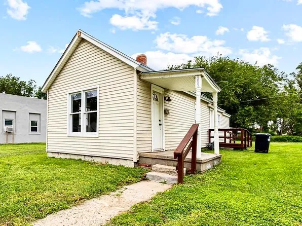 903 W Valley St, Saint Joseph, MO 64504