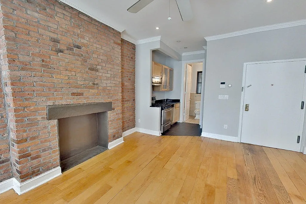Building Photo - 42 Avenue B #3