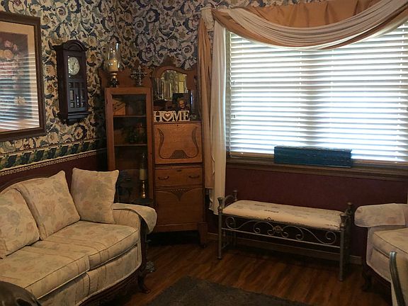 5th image of 1904 Whipporwill Dr