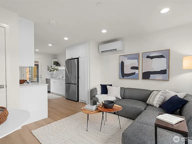2 bed, 675 sqft, $2,495 — Photo 1
