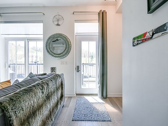 5th image of 40 Horseshoe Blvd #107