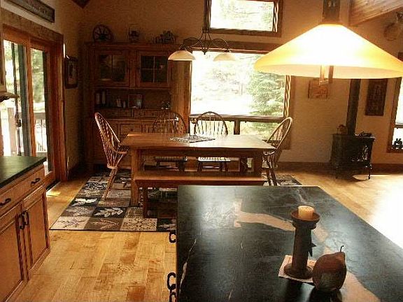 Kitchen & Dining area