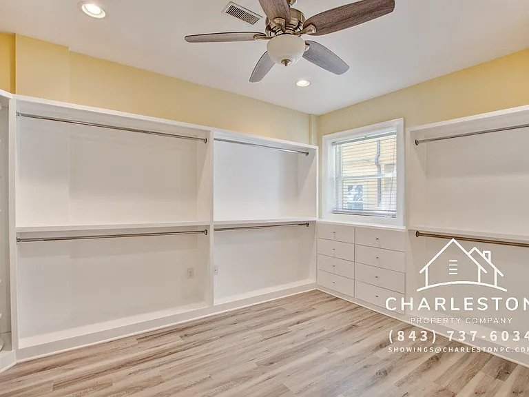 1739 Indigo Island Dr — Photo 50