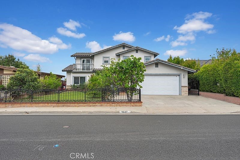 1st image of 1647 Arriba Dr
