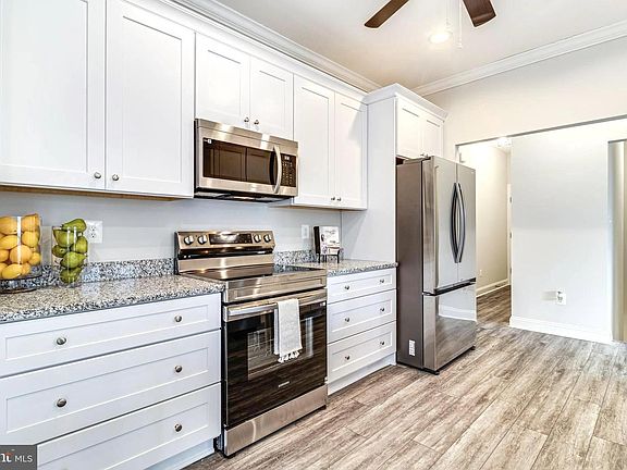 3rd image of 29057 Ann Cir