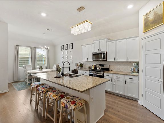 5th image of 128 Whitetail Way