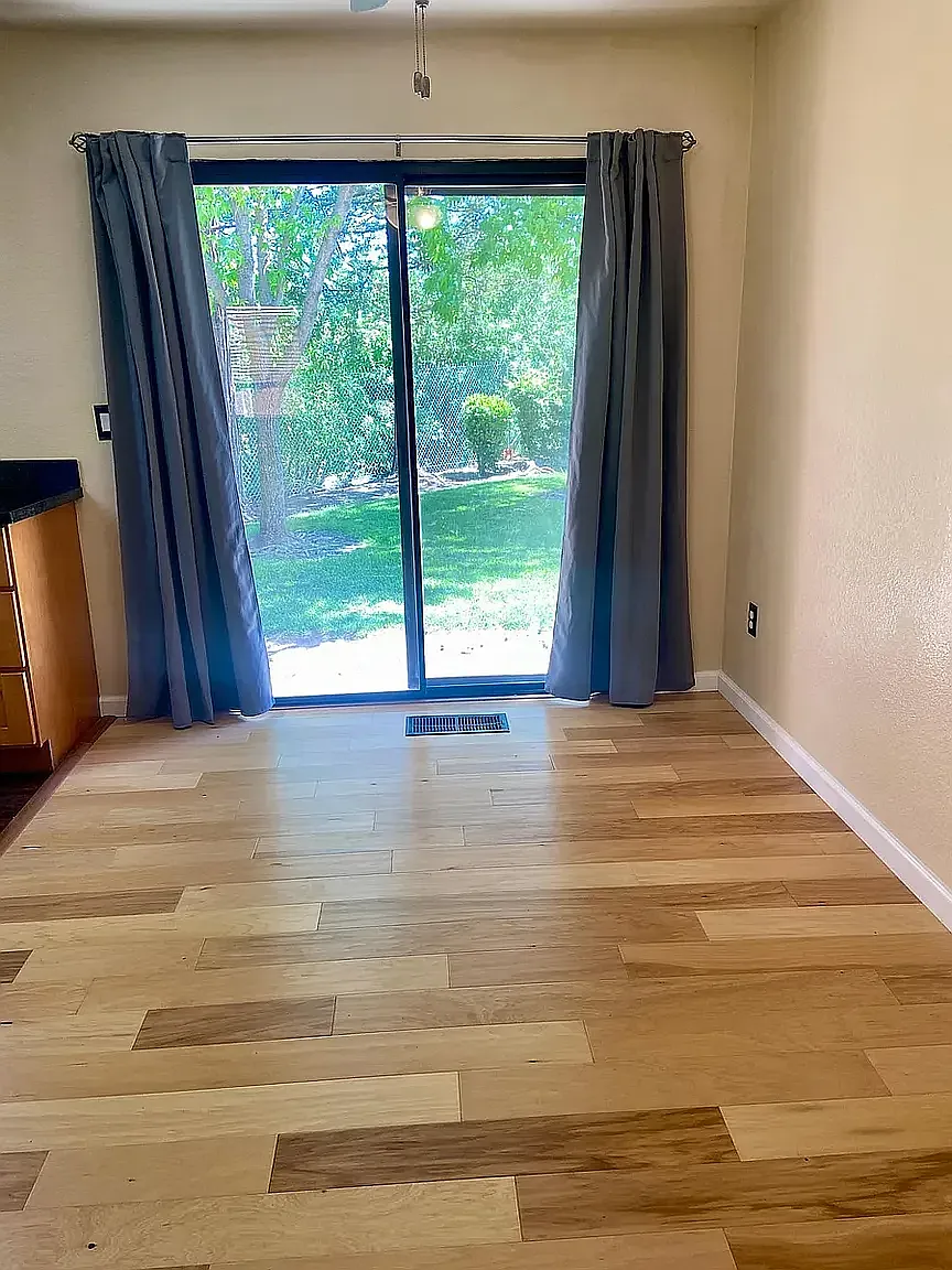 2 bed, 1008 sqft, $2,395 — Photo 4