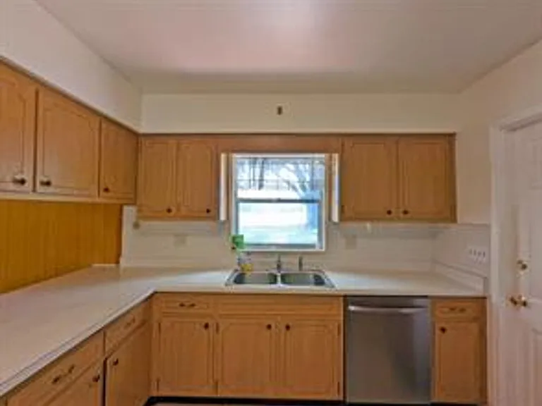 18110 Dorman Rd — Photo 11