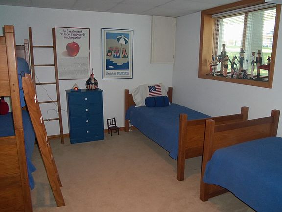 bunk room