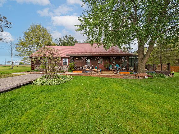 2nd image of 20889 Davis Rd