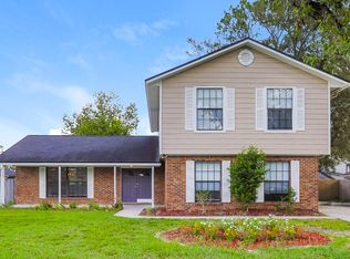 927 Ridgewall Ct, Orange Park, FL 32065