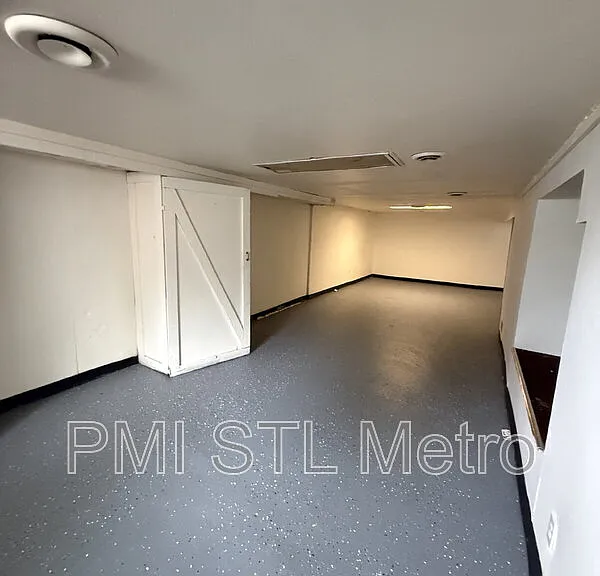10235 Cabot Dr — Photo 12